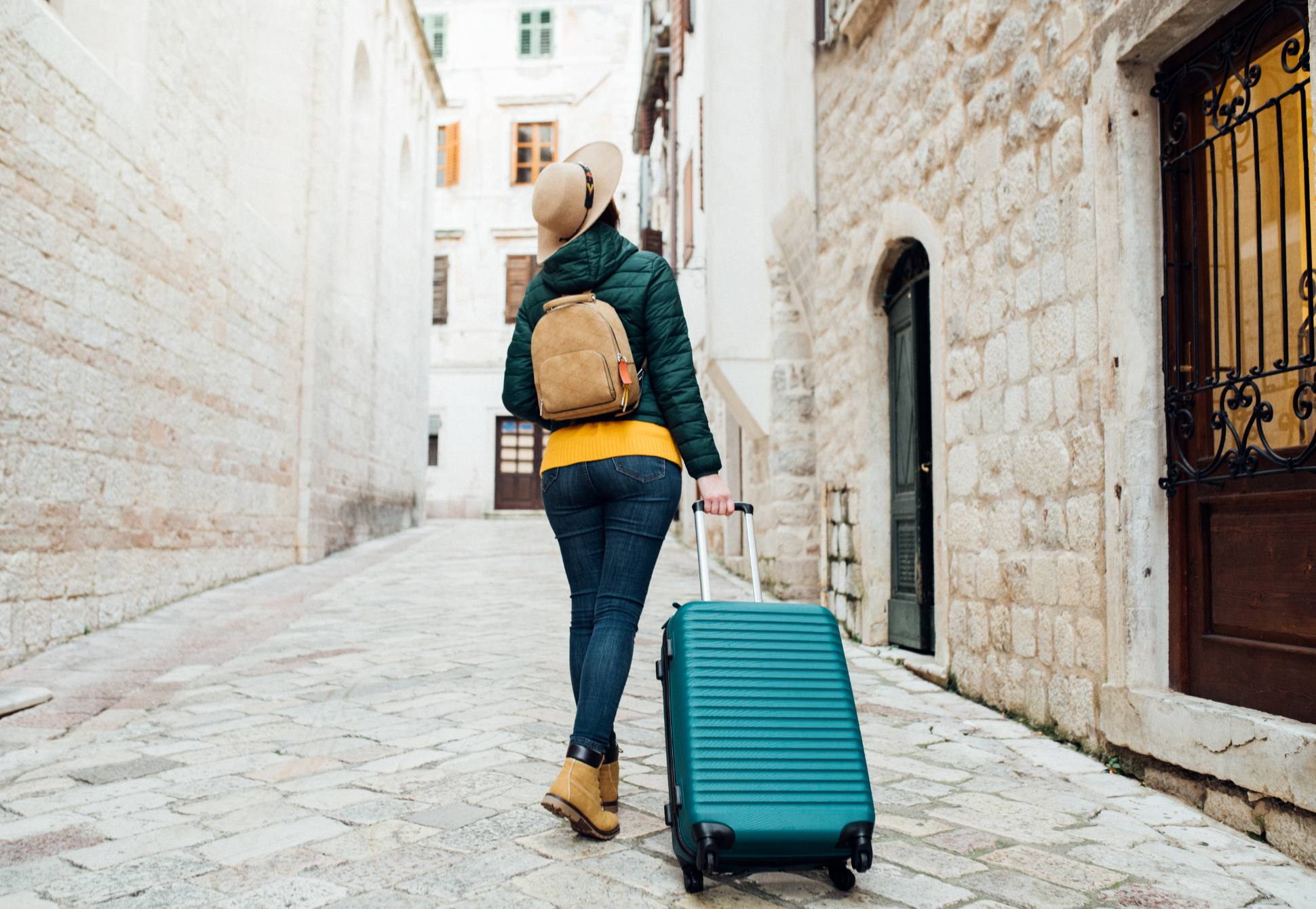 travel capsule wardrobe