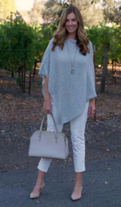 Monochrone Look with Poncho